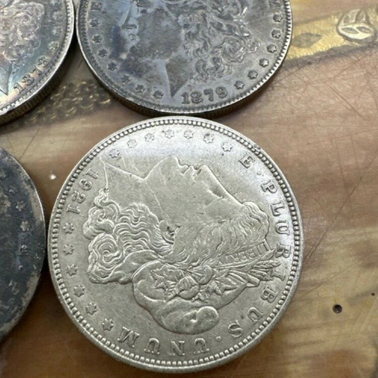 1878-1921年ランダムカル・モルガン銀貨、日付入り、穴なし