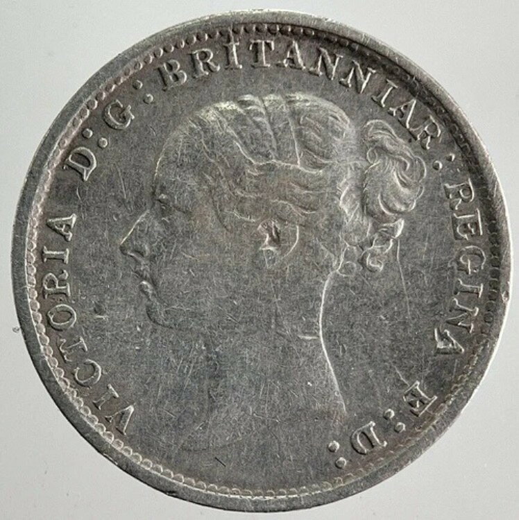 1886 Victoria Threepence Silver Coin | Fine Collectable Grade商品について販売者コメント「写真の通り」額面：3ペンス認証番号：なし純度：なし製造国／地域：イギリスPAS番号：なし原産国：イングランド注意事項※以下の注意事項をご理解のうえ、ご購入ください■ 鑑定済みコイン・紙幣について各種コイン・紙幣の鑑定機関（NGC、PCGS、PMGなど）は、収集品の真贋鑑定およびグレーディングを行う専門機関です。鑑定後の商品は、専用ケース（スラブ）に封入され、状態を示すグレードが付与されます。■ グレードについてグレードはコイン・紙幣自体の状態を評価するものであり、ケース自体の品質や状態を保証するものではありません。製造・輸送時の影響により、以下のような状態が発生する場合がございます。- 軽微なスレ傷・拭き傷（特に光の角度で見えるもの）- ケース内部のホコリ・小さな異物（鑑定機関の検品基準を満たしている場合）- ラベルのズレ・わずかな傾きこれらは鑑定機関の基準内であり、返品・交換の対象とはなりませんのでご了承ください。■ ラベルの種類について各鑑定機関では、コイン・紙幣の状態や鑑定の結果に応じて異なるラベルが付与されます。- 通常ラベル（Standard/Regular）：一般的なグレード付き鑑定済みコイン・紙幣- オーセンティック（Authentic）：グレードなしで真贋のみ保証- 詳細グレード（Details）：クリーニング跡やエッジのダメージがあるが本物と認定- 特別ラベル（Special Label）：記念版や特定のデザインの限定ラベル - 例：NGC「Early Releases」「First Releases」、PCGS「First Strike」 などグレードやラベルの種類は、商品画像および説明文をご確認のうえ、ご購入ください。■ 在庫状況について当店の商品は海外から取り寄せております。ご購入のタイミングによっては在庫切れとなる場合がございます。その際はご連絡のうえ、ご注文をキャンセルさせていただく場合がございますので、あらかじめご了承ください。■ ご注文後のキャンセルについてご注文と同時に商品のお取り寄せを開始するため、お客様都合によるキャンセルは承っておりません。■ 配送についてお届けまでに通常2〜3週間ほどかかります。海外の祝日や天候、税関手続きにより通常より配送が遅れる可能性がございます。■ 保証について商品説明に英語で「保証（warranty）」と記載があっても、日本国内では適用されませんのでご了承ください。 当店では、商品到着後7日以内の初期不良に限り、対応させていただきます。 （返品規約の詳細については、楽天市場内の会社概要欄下部をご参照ください。）■ 商品の色・素材感について撮影環境やモニター設定により、実際の商品と色味や質感が異なる場合がございます。■ 価格変動について希少性の高い商品は市場価格の変動により、追加料金をお願いする場合がございます。追加料金に同意いただけない場合には、ご注文のキャンセルが可能ですので、ご安心ください。■ その他サービスについて海外製品の輸入代行も承っております。ショップに掲載されていない商品でもお探し可能ですので、お気軽にご相談ください。尚、業者販売（業販）や複数購入の場合、割引対応も可能です。ご希望の方はお問い合わせください。