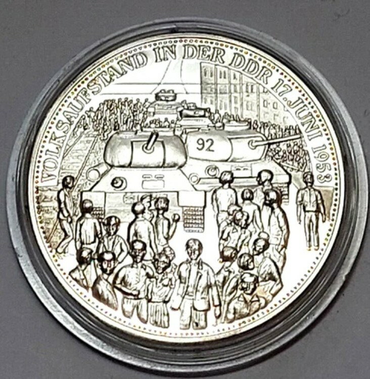 東ドイツ人民蜂起 1953年6月17日 ソ連戦車ひび割れ シルバー925プルーフ ?40mm-