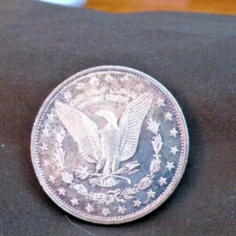 楽天WORLD RESOURCE【KING店】1 トロイオンス E プルリバス ウヌム モーガン スタイル シルバー ラウンド （1）