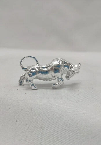 楽天WORLD RESOURCE【KING店】.999純銀製チャージング・ブル地金像 .945オンス トロイ - ウォールストリートスタイル