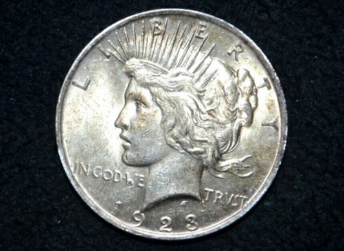 1923年ピースドル** 90%銀** AU+/BU * 綺麗な色調 * 送料無料(3)