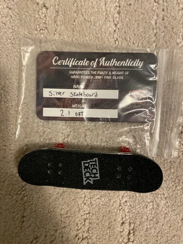 2.1オンス シルバー スケートボード