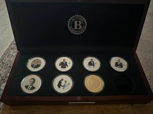 President Obama Legacy Proof Coin Collection 6 Coin Set With Box商品について流通/未流通 不明材質 銀打刻方法 プルーフ製造国/地域 アメリカ合衆国認証 未認証注意事項※以下の注意事項をご理解のうえ、ご購入ください■ 鑑定済みコイン・紙幣について各種コイン・紙幣の鑑定機関（NGC、PCGS、PMGなど）は、収集品の真贋鑑定およびグレーディングを行う専門機関です。鑑定後の商品は、専用ケース（スラブ）に封入され、状態を示すグレードが付与されます。■ グレードについてグレードはコイン・紙幣自体の状態を評価するものであり、ケース自体の品質や状態を保証するものではありません。製造・輸送時の影響により、以下のような状態が発生する場合がございます。- 軽微なスレ傷・拭き傷（特に光の角度で見えるもの）- ケース内部のホコリ・小さな異物（鑑定機関の検品基準を満たしている場合）- ラベルのズレ・わずかな傾きこれらは鑑定機関の基準内であり、返品・交換の対象とはなりませんのでご了承ください。■ ラベルの種類について各鑑定機関では、コイン・紙幣の状態や鑑定の結果に応じて異なるラベルが付与されます。- 通常ラベル（Standard/Regular）：一般的なグレード付き鑑定済みコイン・紙幣- オーセンティック（Authentic）：グレードなしで真贋のみ保証- 詳細グレード（Details）：クリーニング跡やエッジのダメージがあるが本物と認定- 特別ラベル（Special Label）：記念版や特定のデザインの限定ラベル - 例：NGC「Early Releases」「First Releases」、PCGS「First Strike」 などグレードやラベルの種類は、商品画像および説明文をご確認のうえ、ご購入ください。■ 在庫状況について当店の商品は海外から取り寄せております。ご購入のタイミングによっては在庫切れとなる場合がございます。その際はご連絡のうえ、ご注文をキャンセルさせていただく場合がございますので、あらかじめご了承ください。■ ご注文後のキャンセルについてご注文と同時に商品のお取り寄せを開始するため、お客様都合によるキャンセルは承っておりません。■ 配送についてお届けまでに通常2〜3週間ほどかかります。海外の祝日や天候、税関手続きにより通常より配送が遅れる可能性がございます。■ 保証について商品説明に英語で「保証（warranty）」と記載があっても、日本国内では適用されませんのでご了承ください。 当店では、商品到着後7日以内の初期不良に限り、対応させていただきます。 （返品規約の詳細については、楽天市場内の会社概要欄下部をご参照ください。）■ 商品の色・素材感について撮影環境やモニター設定により、実際の商品と色味や質感が異なる場合がございます。■ 価格変動について希少性の高い商品は市場価格の変動により、追加料金をお願いする場合がございます。追加料金に同意いただけない場合には、ご注文のキャンセルが可能ですので、ご安心ください。■ その他サービスについて海外製品の輸入代行も承っております。ショップに掲載されていない商品でもお探し可能ですので、お気軽にご相談ください。尚、業者販売（業販）や複数購入の場合、割引対応も可能です。ご希望の方はお問い合わせください。