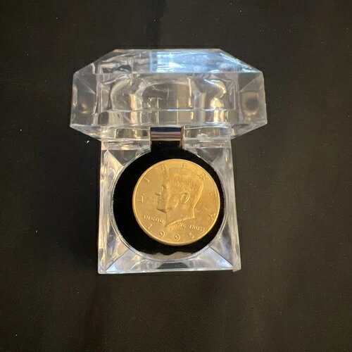 本物の18カラット金メッキJFKハーフドルコイン、写真の通り非常に希少です????