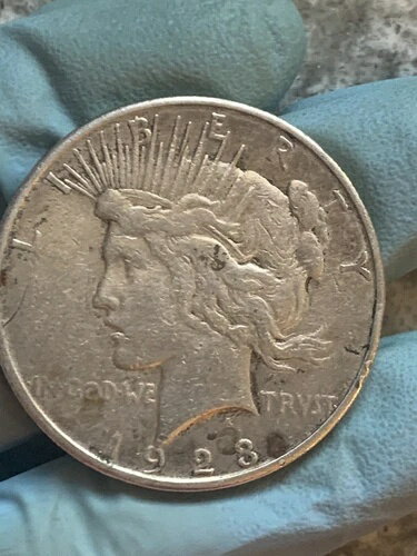 1923年 Sピース銀貨 - 非常に人気のあるコイン **日付とSミントマーク**