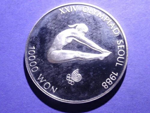 WORLD RESOURCEKINGŹۤ㤨1987ǯ ڹ 1988ǯ ԥå ӹ 10000 .925  ץ롼աפβǤʤ61,600ߤˤʤޤ