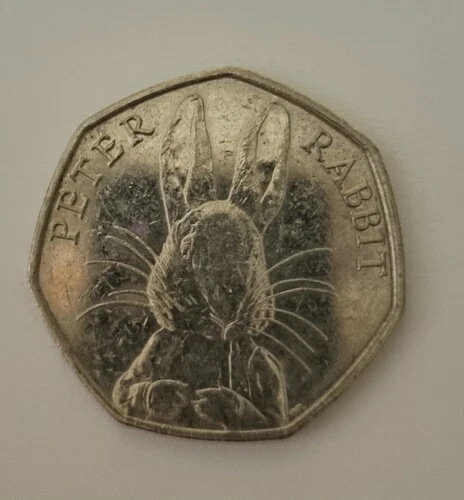 希少な2016年ピーターラビット ビアトリクス・ポター 50ペンス硬貨 流通品