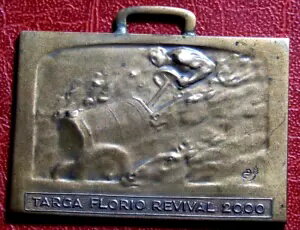 2000年のタルガ・フローリオ・リバイバルイタリア10月14-15日カーレースの珍しいメダルを識別する