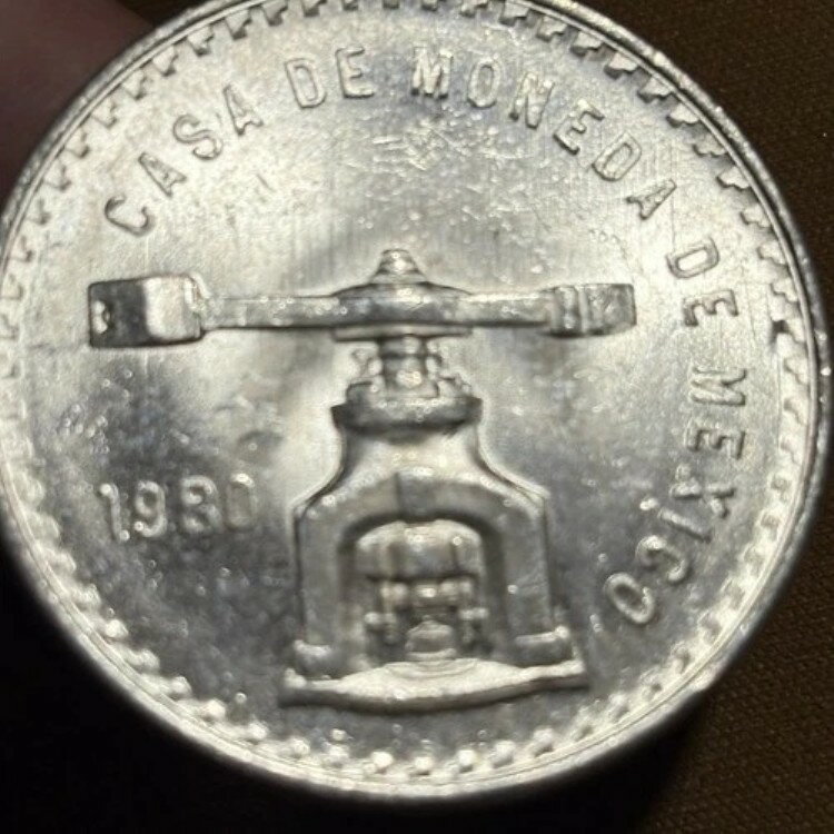 1980 メキシコ ペソ 1 オンス オンザ プラタ プラ シルバー コイン - カサ デ モネダ - 秤