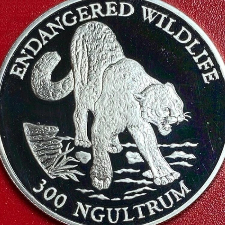 1991年ブータン 300 ングルタム 0.93オンス シルバー プルーフ ユキヒョウ 絶滅危惧種