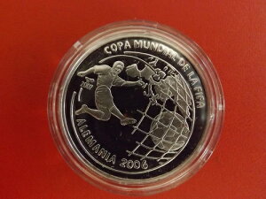 * レア!2006年ワールドカップドイツ大会 * 10ペソ 2007年 銀貨 1オンス 999 (KOF 4)-