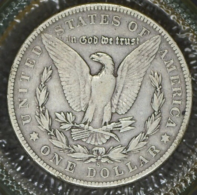 1904-S Morgan Dollar Very Fine Good Details商品について販売者メモ「素敵な古いアルバム・モルガン」流通/未流通額面 1ドルコイン モルガン材質 銀発行年 1904年打刻タイプ ビジネス純度 0.9鋳造所 サンフランシスコ等級 未鑑定製造国/地域 アメリカ合衆国認証 未鑑定注意事項※以下の注意事項をご理解のうえ、ご購入ください■ 鑑定済みコイン・紙幣について各種コイン・紙幣の鑑定機関（NGC、PCGS、PMGなど）は、収集品の真贋鑑定およびグレーディングを行う専門機関です。鑑定後の商品は、専用ケース（スラブ）に封入され、状態を示すグレードが付与されます。■ グレードについてグレードはコイン・紙幣自体の状態を評価するものであり、ケース自体の品質や状態を保証するものではありません。製造・輸送時の影響により、以下のような状態が発生する場合がございます。- 軽微なスレ傷・拭き傷（特に光の角度で見えるもの）- ケース内部のホコリ・小さな異物（鑑定機関の検品基準を満たしている場合）- ラベルのズレ・わずかな傾きこれらは鑑定機関の基準内であり、返品・交換の対象とはなりませんのでご了承ください。■ ラベルの種類について各鑑定機関では、コイン・紙幣の状態や鑑定の結果に応じて異なるラベルが付与されます。- 通常ラベル（Standard/Regular）：一般的なグレード付き鑑定済みコイン・紙幣- オーセンティック（Authentic）：グレードなしで真贋のみ保証- 詳細グレード（Details）：クリーニング跡やエッジのダメージがあるが本物と認定- 特別ラベル（Special Label）：記念版や特定のデザインの限定ラベル - 例：NGC「Early Releases」「First Releases」、PCGS「First Strike」 などグレードやラベルの種類は、商品画像および説明文をご確認のうえ、ご購入ください。■ 在庫状況について当店の商品は海外から取り寄せております。ご購入のタイミングによっては在庫切れとなる場合がございます。その際はご連絡のうえ、ご注文をキャンセルさせていただく場合がございますので、あらかじめご了承ください。■ ご注文後のキャンセルについてご注文と同時に商品のお取り寄せを開始するため、お客様都合によるキャンセルは承っておりません。■ 配送についてお届けまでに通常2〜3週間ほどかかります。海外の祝日や天候、税関手続きにより通常より配送が遅れる可能性がございます。■ 保証について商品説明に英語で「保証（warranty）」と記載があっても、日本国内では適用されませんのでご了承ください。 当店では、商品到着後7日以内の初期不良に限り、対応させていただきます。 （返品規約の詳細については、楽天市場内の会社概要欄下部をご参照ください。）■ 商品の色・素材感について撮影環境やモニター設定により、実際の商品と色味や質感が異なる場合がございます。■ 価格変動について希少性の高い商品は市場価格の変動により、追加料金をお願いする場合がございます。追加料金に同意いただけない場合には、ご注文のキャンセルが可能ですので、ご安心ください。■ その他サービスについて海外製品の輸入代行も承っております。ショップに掲載されていない商品でもお探し可能ですので、お気軽にご相談ください。尚、業者販売（業販）や複数購入の場合、割引対応も可能です。ご希望の方はお問い合わせください。