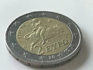 2002 年ギリシャ 2 ユーロ硬貨、星に「S」の文字があり、エラーがあります (デフォルト) - 非常に希少!