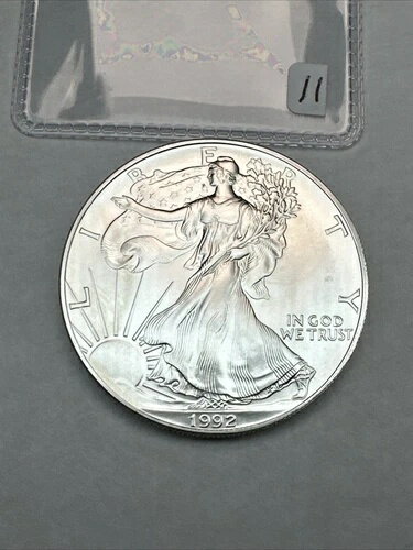 1992年アメリカンシルバーイーグル1トロイオンス.999純銀未流通品