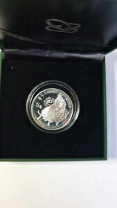 1985 China S5Y(Yuan) Traditional Culture Lao Zi Silver Proof Coin /w Case商品について販売者コメント「造幣局発行の、エレガントな展示ケース入りの非常に希少なコインです。」認証：未認証流通/非流通：非流通素材：銀製造国/地域：中国額面：5元グレード：未評価発行年：1985年注意事項※以下の注意事項をご理解のうえ、ご購入ください■ 鑑定済みコイン・紙幣について各種コイン・紙幣の鑑定機関（NGC、PCGS、PMGなど）は、収集品の真贋鑑定およびグレーディングを行う専門機関です。鑑定後の商品は、専用ケース（スラブ）に封入され、状態を示すグレードが付与されます。■ グレードについてグレードはコイン・紙幣自体の状態を評価するものであり、ケース自体の品質や状態を保証するものではありません。製造・輸送時の影響により、以下のような状態が発生する場合がございます。- 軽微なスレ傷・拭き傷（特に光の角度で見えるもの）- ケース内部のホコリ・小さな異物（鑑定機関の検品基準を満たしている場合）- ラベルのズレ・わずかな傾きこれらは鑑定機関の基準内であり、返品・交換の対象とはなりませんのでご了承ください。■ ラベルの種類について各鑑定機関では、コイン・紙幣の状態や鑑定の結果に応じて異なるラベルが付与されます。- 通常ラベル（Standard/Regular）：一般的なグレード付き鑑定済みコイン・紙幣- オーセンティック（Authentic）：グレードなしで真贋のみ保証- 詳細グレード（Details）：クリーニング跡やエッジのダメージがあるが本物と認定- 特別ラベル（Special Label）：記念版や特定のデザインの限定ラベル - 例：NGC「Early Releases」「First Releases」、PCGS「First Strike」 などグレードやラベルの種類は、商品画像および説明文をご確認のうえ、ご購入ください。■ 在庫状況について当店の商品は海外から取り寄せております。ご購入のタイミングによっては在庫切れとなる場合がございます。その際はご連絡のうえ、ご注文をキャンセルさせていただく場合がございますので、あらかじめご了承ください。■ ご注文後のキャンセルについてご注文と同時に商品のお取り寄せを開始するため、お客様都合によるキャンセルは承っておりません。■ 配送についてお届けまでに通常2〜3週間ほどかかります。海外の祝日や天候、税関手続きにより通常より配送が遅れる可能性がございます。■ 保証について商品説明に英語で「保証（warranty）」と記載があっても、日本国内では適用されませんのでご了承ください。 当店では、商品到着後7日以内の初期不良に限り、対応させていただきます。 （返品規約の詳細については、楽天市場内の会社概要欄下部をご参照ください。）■ 商品の色・素材感について撮影環境やモニター設定により、実際の商品と色味や質感が異なる場合がございます。■ 価格変動について希少性の高い商品は市場価格の変動により、追加料金をお願いする場合がございます。追加料金に同意いただけない場合には、ご注文のキャンセルが可能ですので、ご安心ください。■ その他サービスについて海外製品の輸入代行も承っております。ショップに掲載されていない商品でもお探し可能ですので、お気軽にご相談ください。尚、業者販売（業販）や複数購入の場合、割引対応も可能です。ご希望の方はお問い合わせください。