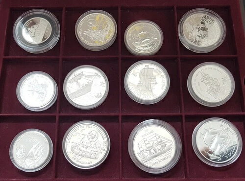 ワールドサイズメンズ、Proud Ships St 木製ケース入り SP116424