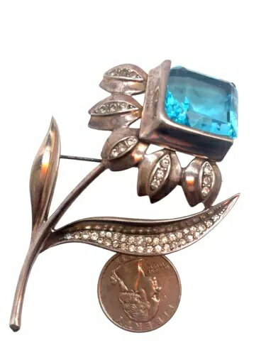 巨大で希少なスターリングアクアスクエアファセットラインストーンフィギュアフラワーブローチ3 3/4インチ