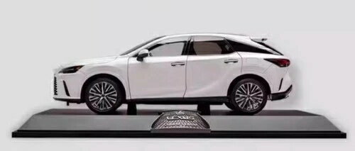 限定版 1/18 レクサス RX450h+ ホワイト 902700