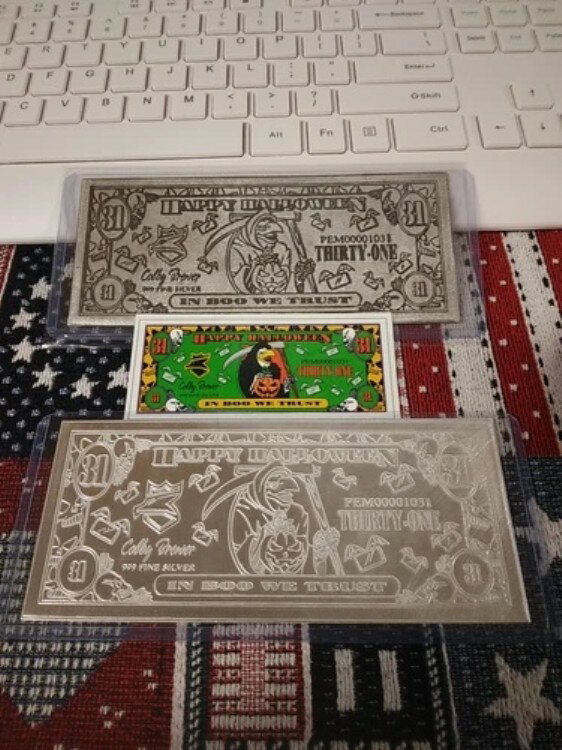 ハッピーハロウィン バックス ポスタルエクスプレス レア 3オンス .999 シルバー 31枚 #084