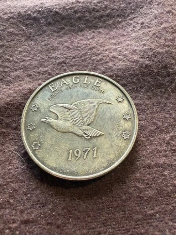 ヴィンテージ 1971 キャピタルメタルズ フォスターイーグル 1オンス .999 シルバーコイン * 非常に希少