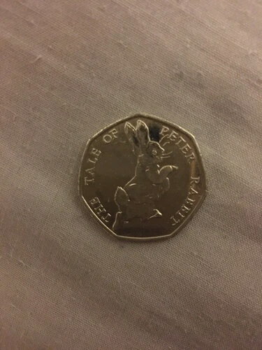 希少50ペンス硬貨（イギリス）-ピーターラビット-ビアトリクス・ポター 2017年-流通品