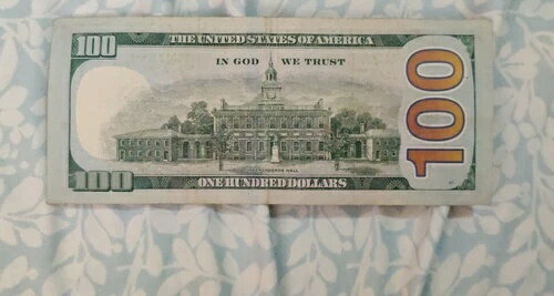 100ドル紙幣の希少な低シリアル番号