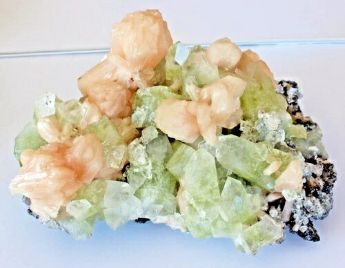 アポフィライトグリーン（スティルビット入り）天然鉱物標本 ジャルガオン 希少 約6.4ポンド