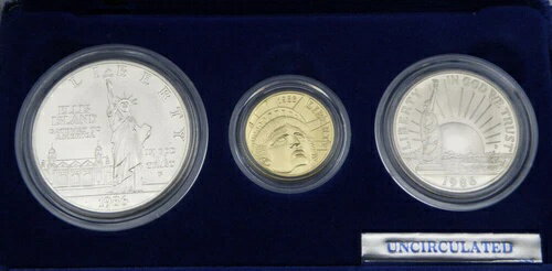 WORLD RESOURCE【KING店】の1986年米国リバティコインセット - 5ドル金貨、1ドル銀貨、0.5ドル銀貨、鑑定書と箱付き｜アングル2