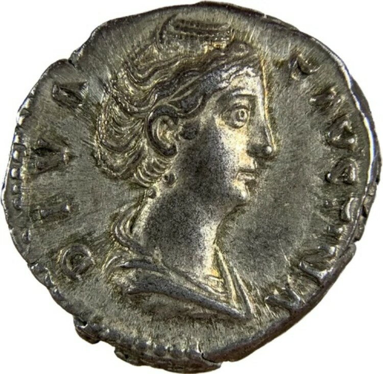 ローマ帝国 - 歌姫ファウスティナ Sr、西暦 140 年以降 - AR デナリウス - 立っているエテルニタス