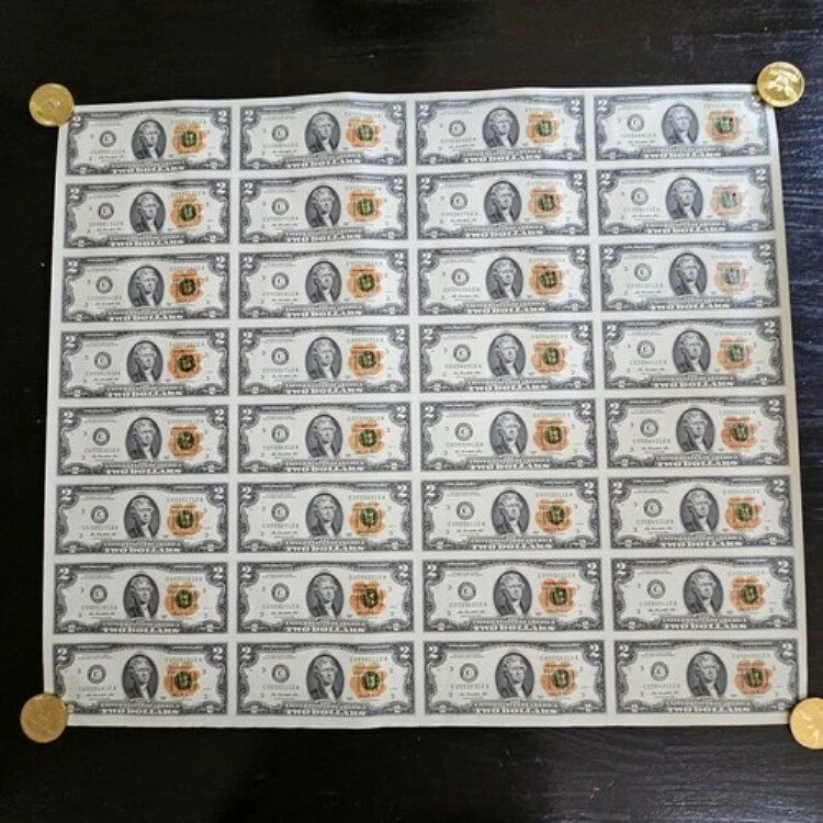 クレムソン・タイガース 未カットシート 32枚入り 2ドル紙幣 2013年法定通貨 足跡切手