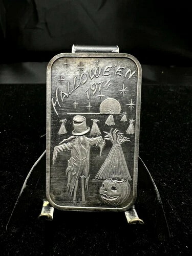 ハロウィン 1974 アートバー 1オンス .999 シルバー MAD-102V R4A #5606A