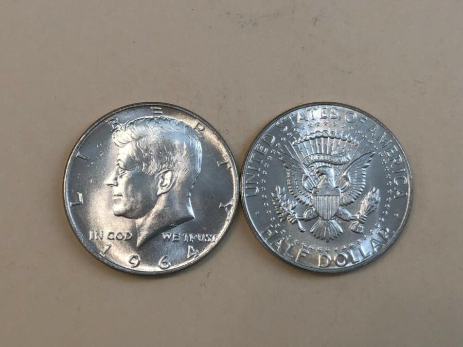 yɔi/iۏ؏tz AeB[NRC _RC [] 1964ÑVo[̔zPlfB̔hB邭AAfGȃRCI 1964 SILVER UNCIRCULATED KENNEDY HALF DOLLAR. BRIGHT, WHITE, NICE COIN!