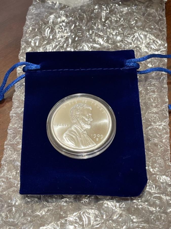 yɔi/iۏ؏tz AeB[NRC _RC [] 1IX999⃊J[Zgyj[Vo[EhJvZƃMtg|[` 1 OZ 999 PURE SILVER LINCOLN CENT PENNY SILVER ROUND IN CAPSULE & GIFT POUCH