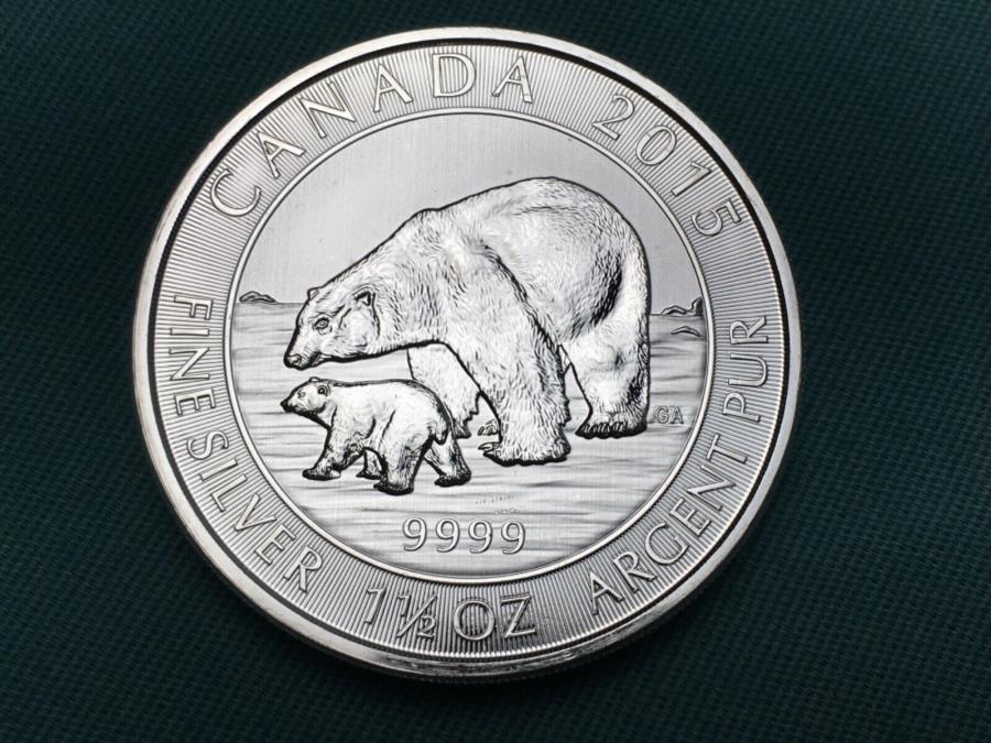  アンティークコイン モダンコイン  2015 Canada 1.5 Oz Silver Holabear Cnocirculated Coin 2015 Canada 1.5 oz Silver Polar Bear Uncirculated Coin