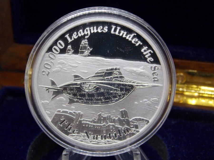 yɔi/iۏ؏tz AeB[NRC _RC [] 2015N̗LȑD͍qCȂ*nautilus ** 1oz .999Vo[v[tP[XCOA 2015 Famous Ships Never Sailed *NAUTILUS** 1oz .999 SILVER Proof Case & COA