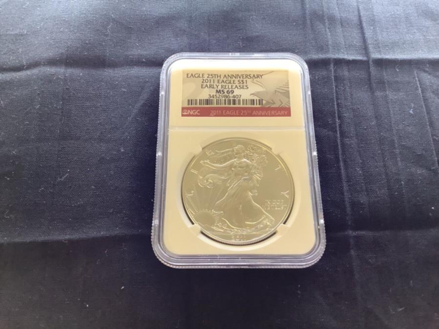 【極美品/品質保証書付】 アンティークコイン モダンコイン [送料無料] 2011 American Eagle Silver Dollar NGC MS69アーリーリリース25周年！ 2011 American Eagle Silver Dollar NGC MS69 Early Releases 25th Anniversary!