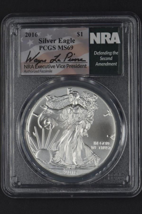  アンティークコイン モダンコイン  2016 American Silver Eagle PCGS MS-69 NRA Lapierre Signature Flage Label 2016 American Silver Eagle PCGS MS-69 NRA LaPierre Signature Flag Label