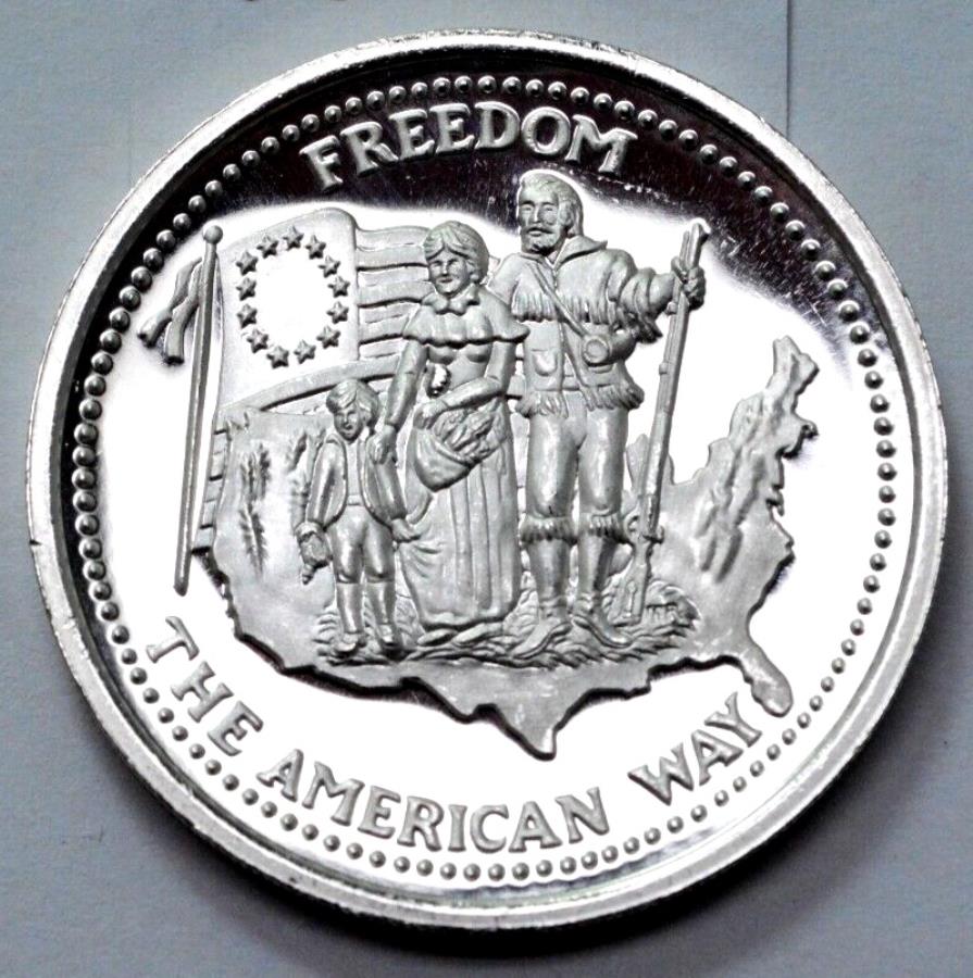 yɔi/iۏ؏tz AeB[NRC _RC [] 1985W\E}eCEt[_EUEAJEEFC1IX999Vo[EhnC[t 1985 JOHNSON MATTHEY FREEDOM THE AMERICAN WAY 1 OZ 999 SILVER ROUND HIGH RELIEF