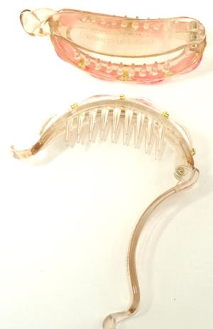 ツイストクリップ 透かしオーバル ネイルみたいなキラキラ☆ツヤツヤモチーフ＆ライ...