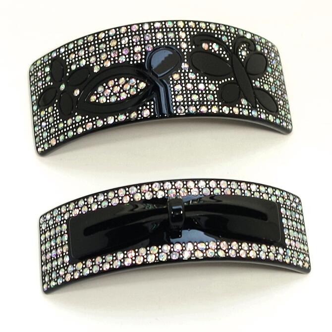 バレッタ カーブ 大 スクエア ブラックシャドー デザイン ラインストーン＆スタッズ 〔ヘアクリップ 大きめ 髪どめ ハーフアップ フルアップ キラキラ 華やか おしゃれ モノトーン お花と葉っぱと蝶々 リボン まとめ髪留め ヘアアクセサリー〕