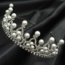 ティアラ シルバー パール&クリスタル ラインストーン クローバー 〔ヘッドドレス 髪飾り ウエディング 結婚式 ブライダル 披露宴 パーティー ヘアバンド ヘアアクセサリー ヘアアレンジ カチューシャ フォーマル 上品 オシャレ 王冠スタイル コスプレ衣装小物〕