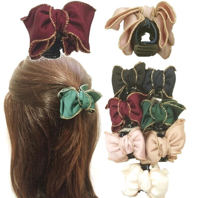 乐天商城 - 【限定品】バンス クリップ 小 しなやかとろみサテン リボン ゴールドトリミング 〔ヘアクリップ 小さめ ハーフアップ 髪留め 髪飾り ヘアアクセサリー 上品 きれいめ おしゃれ デイリー 普段使い お出かけ〕