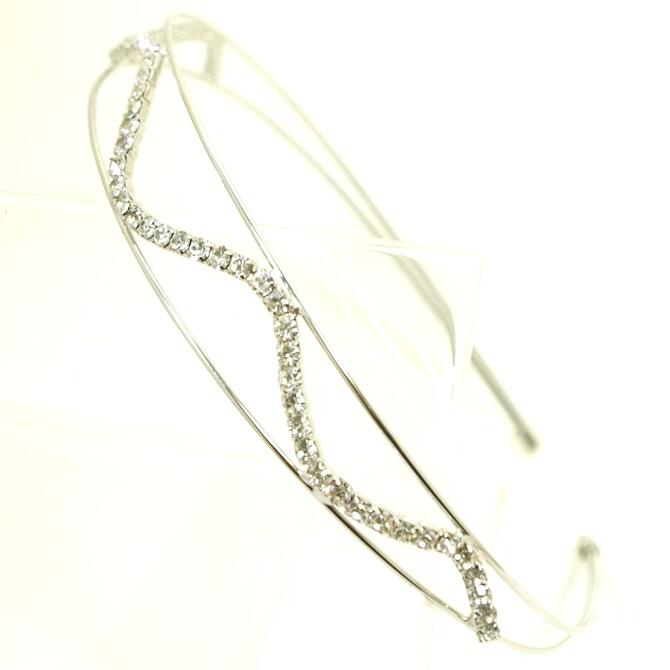乐天商城 - 【限定品】メタル カチューシャ シルバー スリム ウェーブinダブルライン ラインストーン付き 〔ヘアバンド ヘアアクセサリー オシャレ髪飾り パーティー ウエディング〕