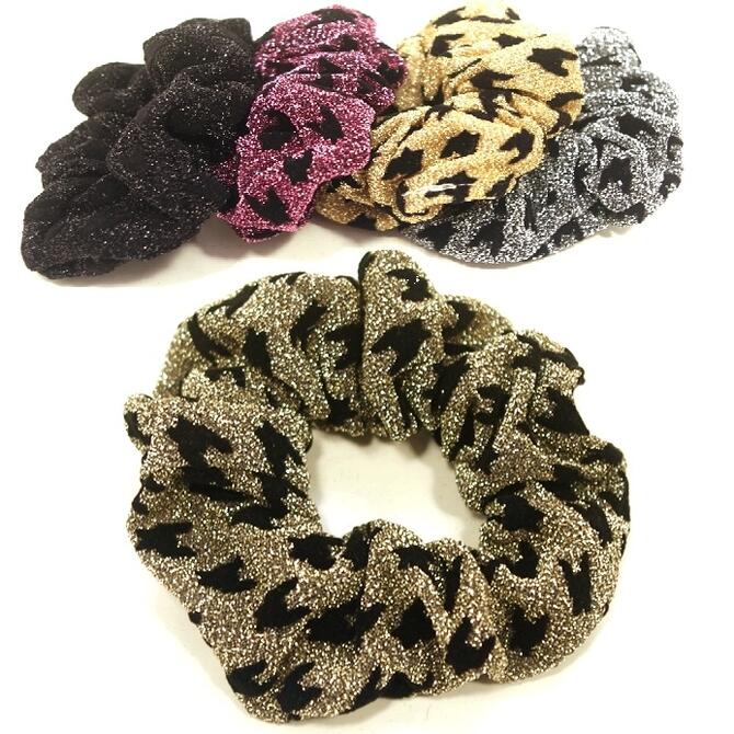 【限定品 残り2p】シュシュ ラメ糸混生地 フロッキーひょう稲妻柄 〔ヘアゴム しっかりしたゴム キラキラ 黒 幾何学模様 ポニーテール 髪どめ ヘアアクセサリー デイリー 普段使い おしゃれ〕