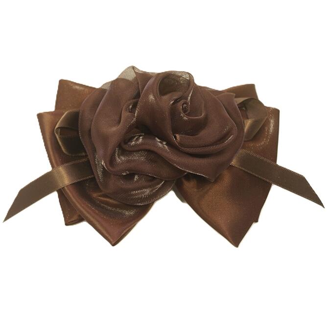 乐天商城 - 【限定品】リボン バレッタ シルキーオーガンジーの薔薇 xシルクサテン 細リボン付 茶色 〔大きめ ヘアクリップ 華やか 髪どめ フォーマル おしゃれ シック 髪留め まとめ髪 ハーフアップ フルアップ ヘアアレンジ 髪飾り ヘアアクセサリー〕