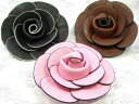 バレッタ レザー パイピング ローズ ラージ 〔大きめ 髪どめ フラット金具 ヘアクリップ 薔薇 お花 合皮 フラワー 大きめ髪飾り〕