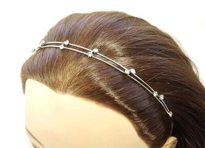 メタル カチューシャ シルバー スリム 2連 ラインストーン付き 〔ヘアバンド ヘアアクセサリー 控えめキラキラ シンプル おしゃれ エレガント かわいい お出かけ ヘアアレンジ〕 3