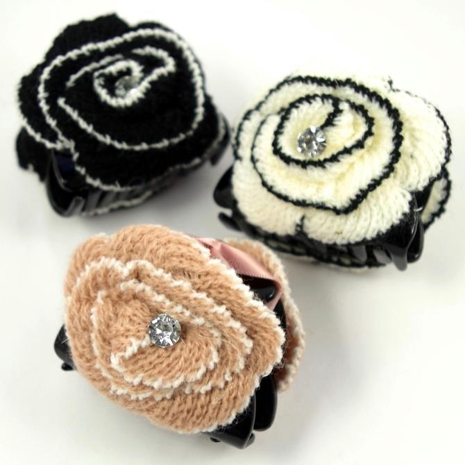 バンスクリップ ニットうずまき ローズ クリアストーン付き 〔ヘアクリップ 小さめ髪どめ パンス 毛糸 ..