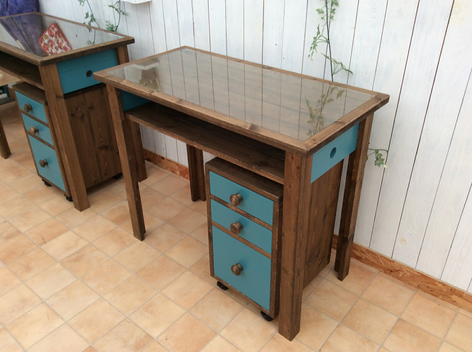 即納特典付き Handmade 作業台 ネイル 棚付boxタイプ チェスト 付 Bu ネイリストお部屋のスペースに合わせたオリジナルオーダー可能です お問い合わせください 手作り木工房 Vivre Studio Www Mordyhq Com Au